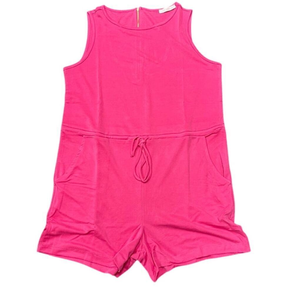New Boutique Hot Pink Romper with zipped back, pockets and tie waist. Size large